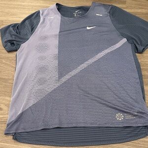 Nike Men's Periwinkle & Gray Performance Tee